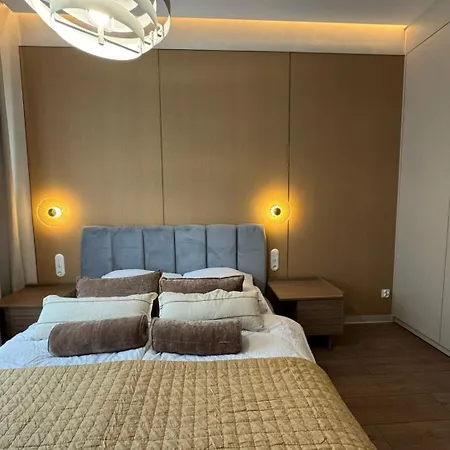 Apartamentysnu, Przy Bulwarach 2 * Ράντομ